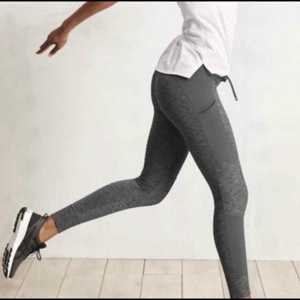 Athleta Excursion Hybrid Tight Heather Grey Sz S